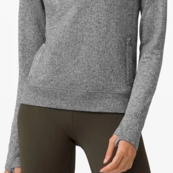 NWOT LULULEMON SOLD OUT ENGINEERED WARMTH HALF ZIP - Picture 2 of 6